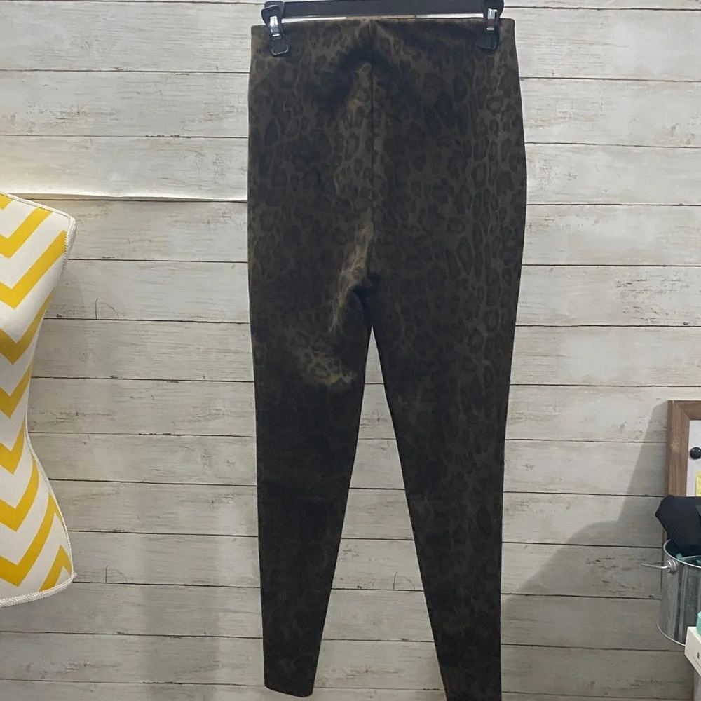 Zara Women’s‎ Faux Suede Leopard Print Pants